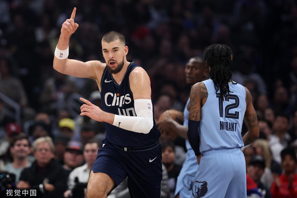 在角球破门 在角球破门